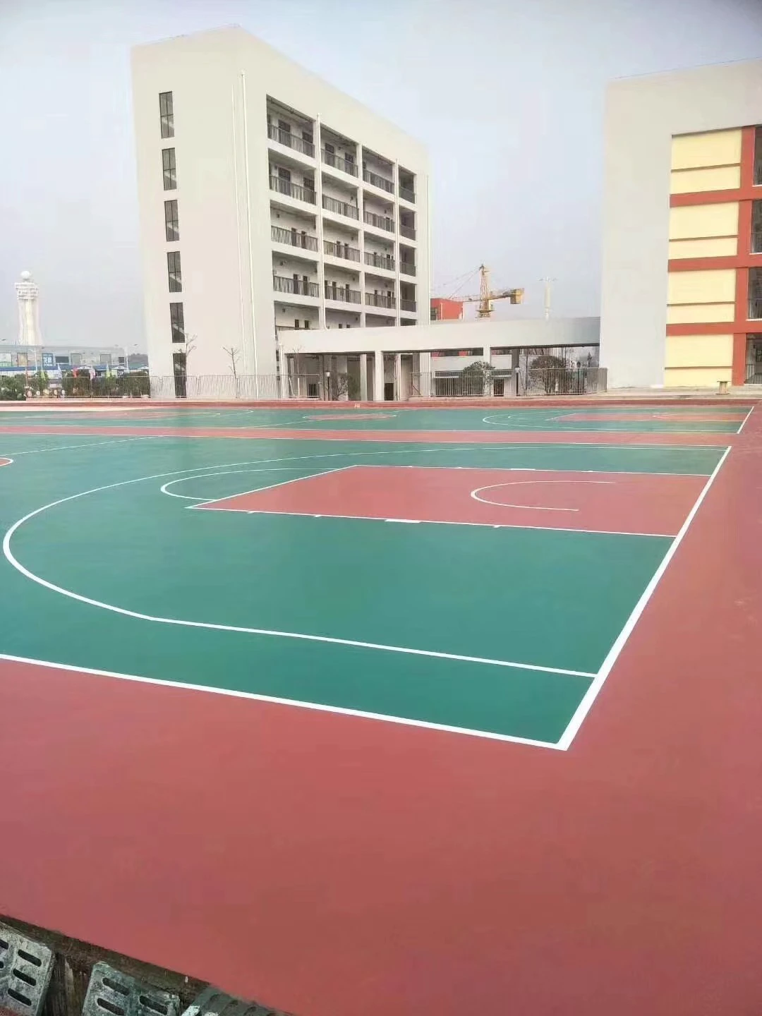 如何利用高科技设备解决篮球训练中的常见问题_1