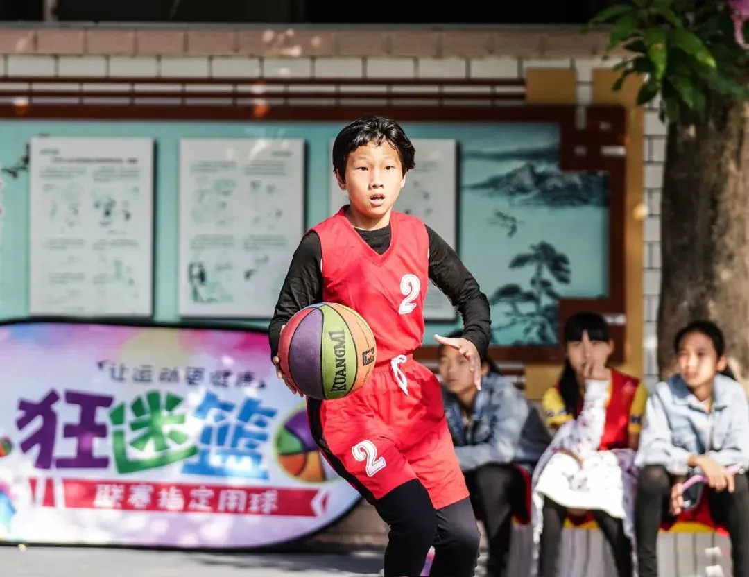 如何制定适合篮球主力的个性化训练方案_1